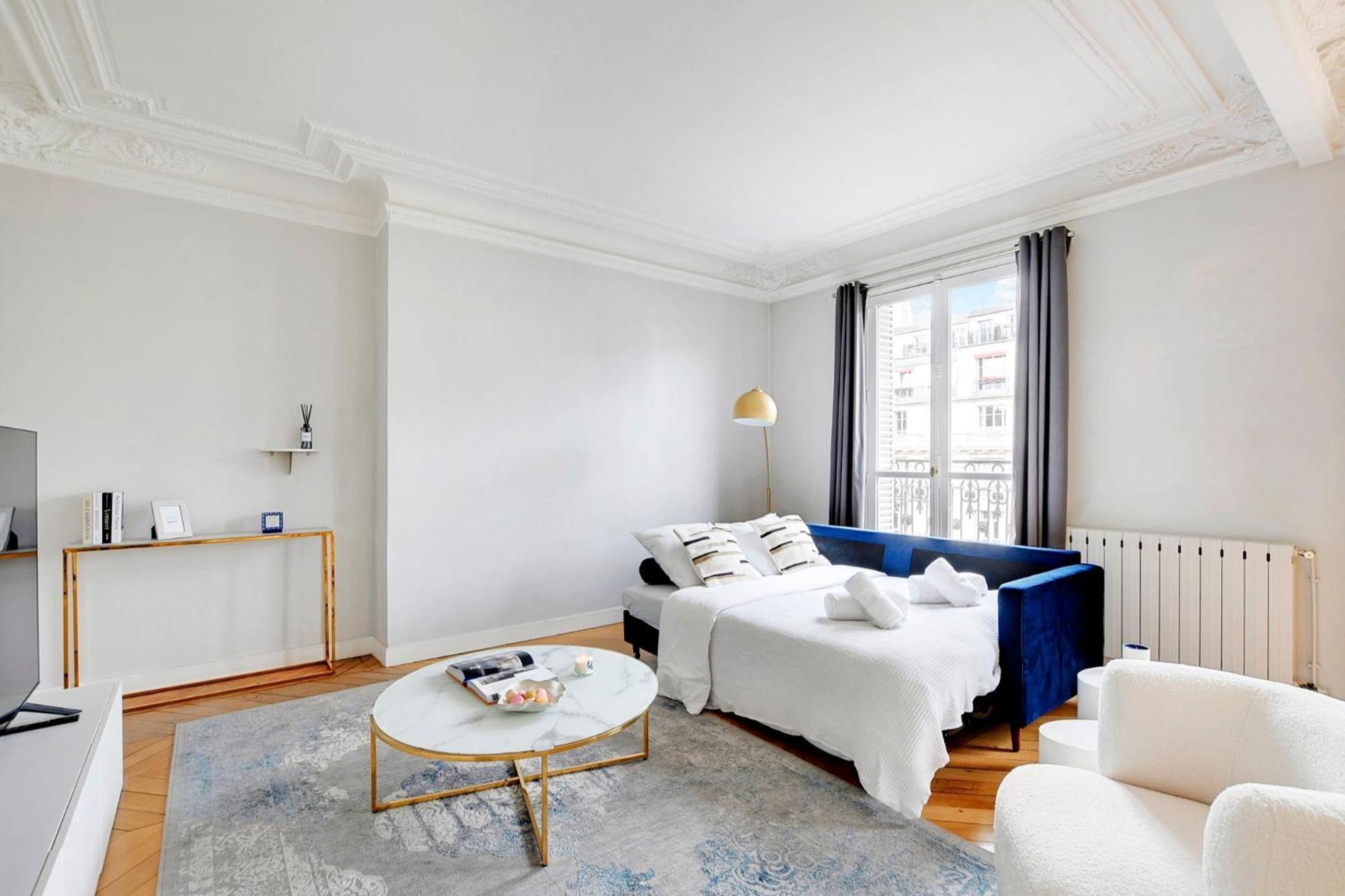 Eiffel Tower View Apartment Париж Екстериор снимка